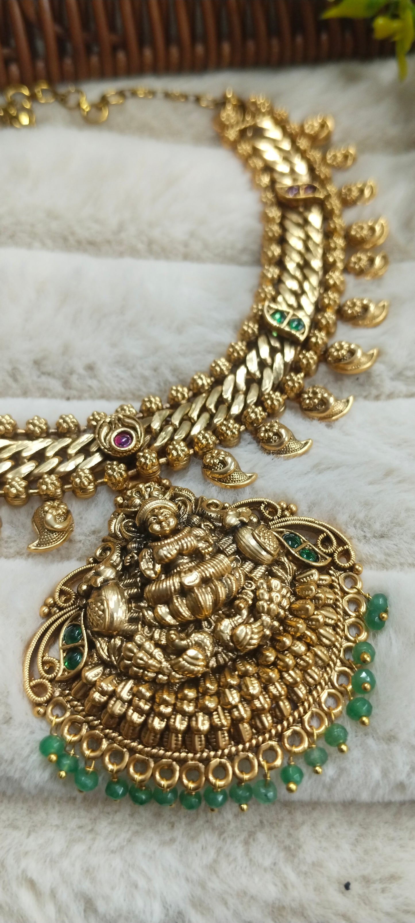 Jillebi Nakshi Jewellery Set