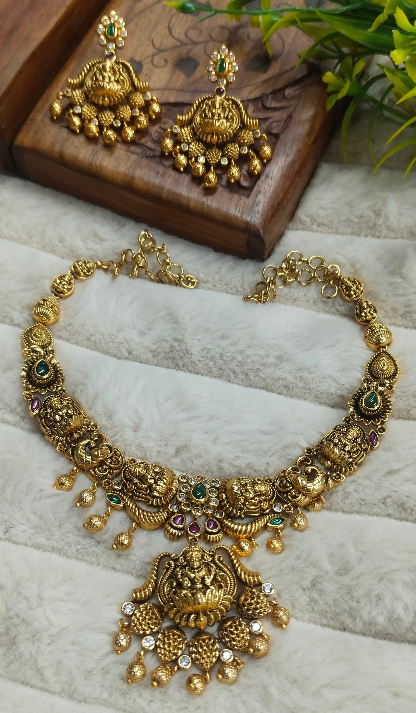 Nakshi Jewellery Set