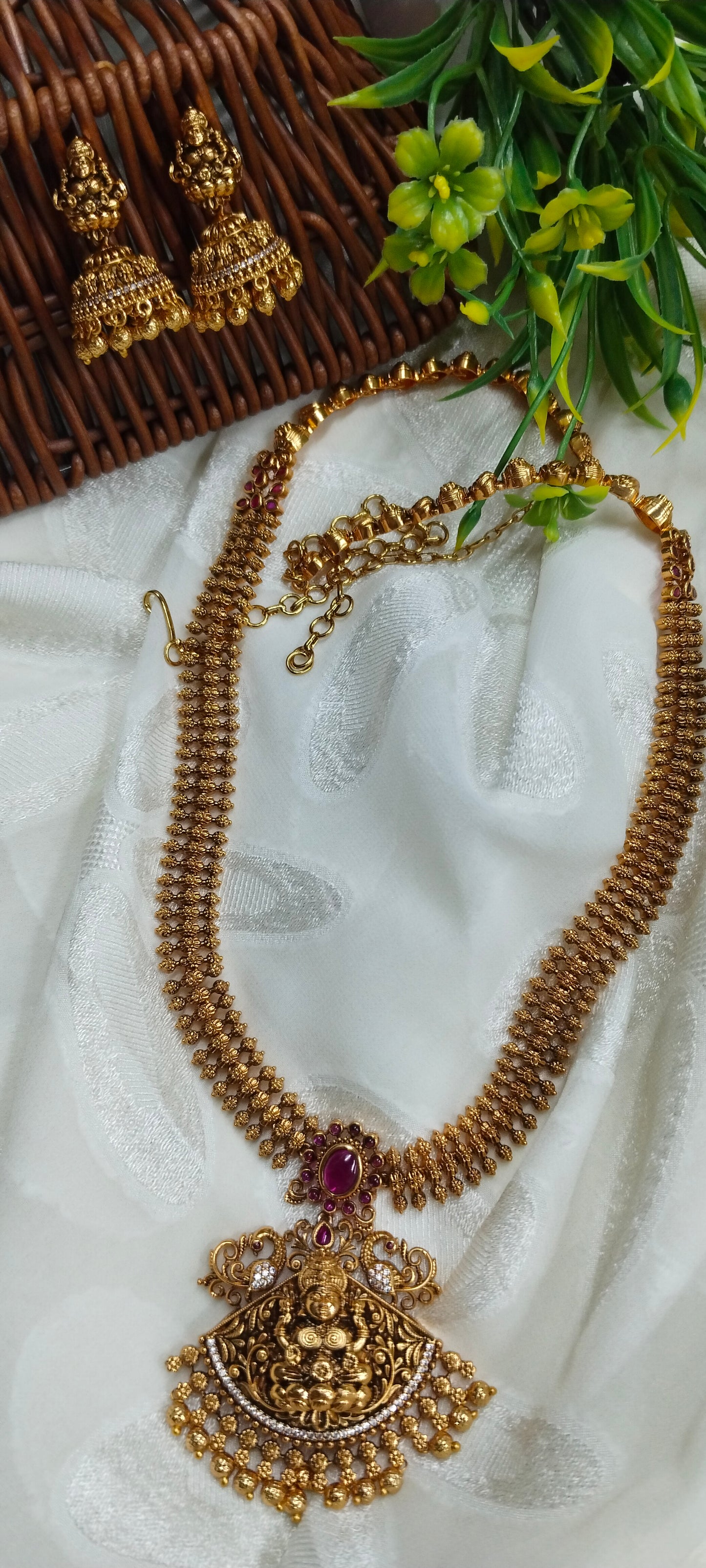 Laxmi Devi long haram